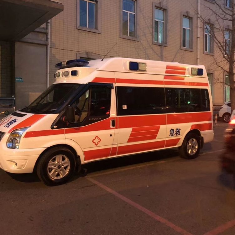 南山夜间租赁救护车护送病人转院：安全转运的 8 大核心注意事项